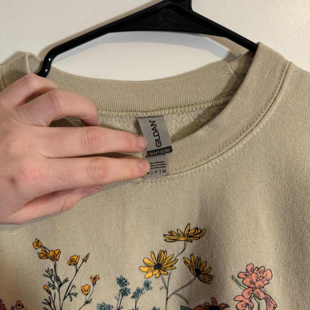 LAST CALL Taylor Swift Albums Chapter Book Eras Sweatshirt Swifties - Picture 5 of 6